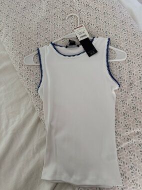 Blue top